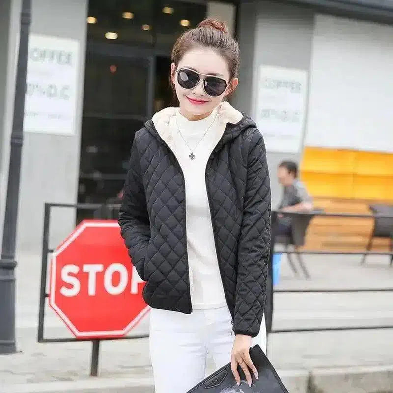 Warm Quilted Zip-Up Jacket with Fur Collar-black-4