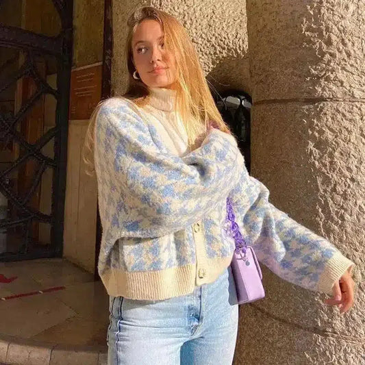 Warm Knit Cardigan for Casual Wear-1