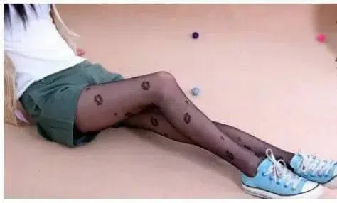 tights with polka dots-5-7